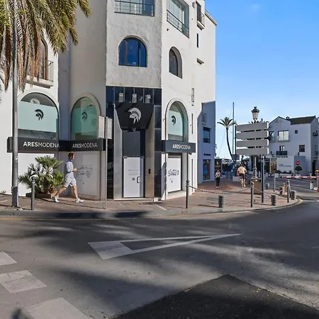3 En Puerto Banus Марбелья